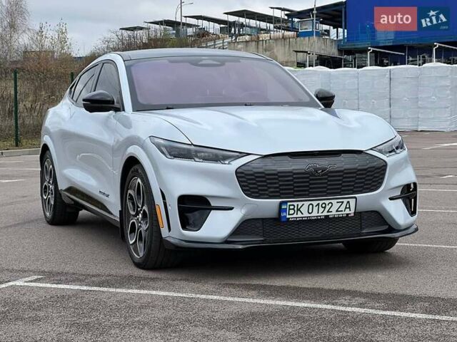 Сірий Форд Mustang Mach-E, об'ємом двигуна 0 л та пробігом 43 тис. км за 29999 $, фото 5 на Automoto.ua