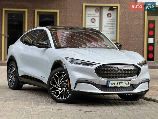 Форд Mustang Mach-E 2022 в Одессе на Automoto.ua Серый Форд Mustang Mach-E, объемом двигателя 0 л и пробегом 22 тыс. км за 29900 $, фото 4 на Automoto.ua