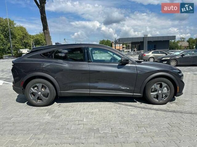 Серый Форд Mustang Mach-E, объемом двигателя 0 л и пробегом 49 тыс. км за 26500 $, фото 3 на Automoto.ua