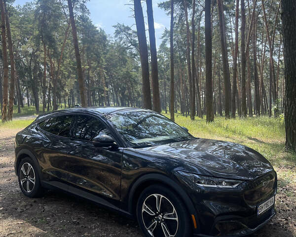 Сірий Форд Mustang Mach-E, об'ємом двигуна 0 л та пробігом 41 тис. км за 27500 $, фото 3 на Automoto.ua