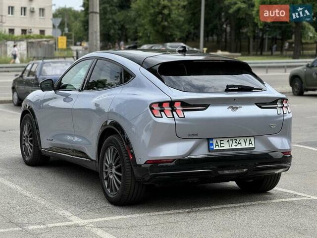Серый Форд Mustang Mach-E, объемом двигателя 0 л и пробегом 29 тыс. км за 27200 $, фото 2 на Automoto.ua
