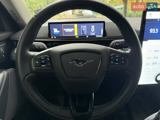 Серый Форд Mustang Mach-E, объемом двигателя 0 л и пробегом 85 тыс. км за 23400 $, фото 16 на Automoto.ua