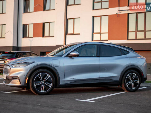 Серый Форд Mustang Mach-E, объемом двигателя 0 л и пробегом 42 тыс. км за 22500 $, фото 12 на Automoto.ua