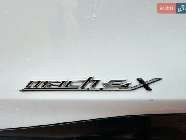 Серый Форд Mustang Mach-E, объемом двигателя 0 л и пробегом 40 тыс. км за 33333 $, фото 24 на Automoto.ua