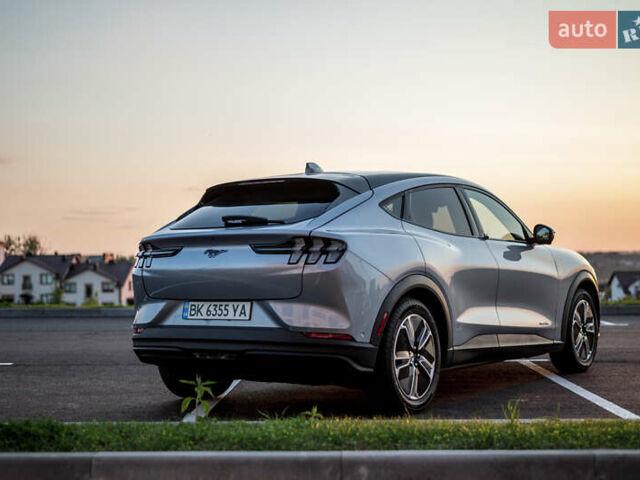 Серый Форд Mustang Mach-E, объемом двигателя 0 л и пробегом 42 тыс. км за 22500 $, фото 6 на Automoto.ua