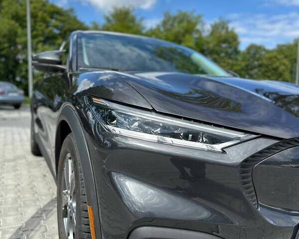 Серый Форд Mustang Mach-E, объемом двигателя 0 л и пробегом 49 тыс. км за 26500 $, фото 29 на Automoto.ua