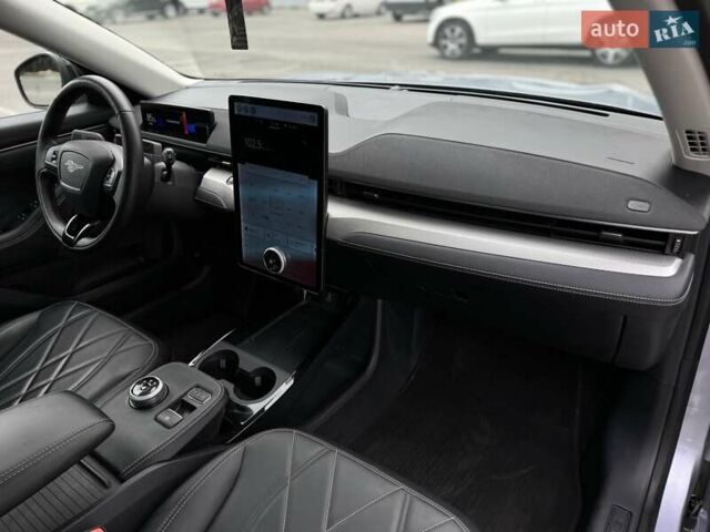 Серый Форд Mustang Mach-E, объемом двигателя 0 л и пробегом 29 тыс. км за 27200 $, фото 21 на Automoto.ua