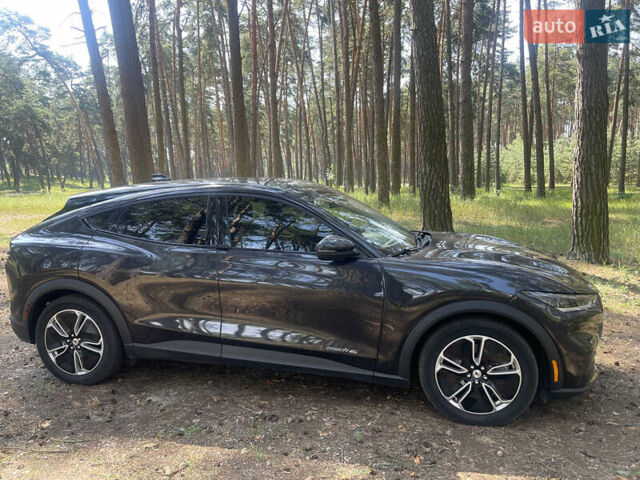 Сірий Форд Mustang Mach-E, об'ємом двигуна 0 л та пробігом 41 тис. км за 27500 $, фото 11 на Automoto.ua