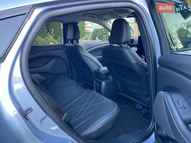 Серый Форд Mustang Mach-E, объемом двигателя 0 л и пробегом 44 тыс. км за 22700 $, фото 18 на Automoto.ua