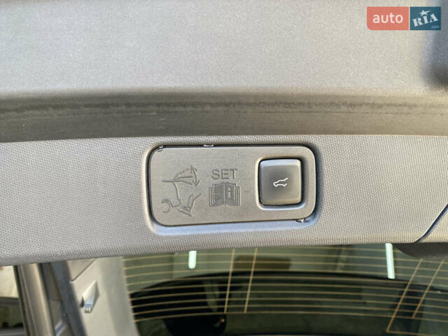 Сірий Форд Mustang Mach-E, об'ємом двигуна 0 л та пробігом 76 тис. км за 25700 $, фото 56 на Automoto.ua