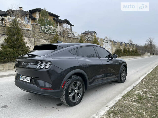 Серый Форд Mustang Mach-E, объемом двигателя 0 л и пробегом 17 тыс. км за 30999 $, фото 8 на Automoto.ua