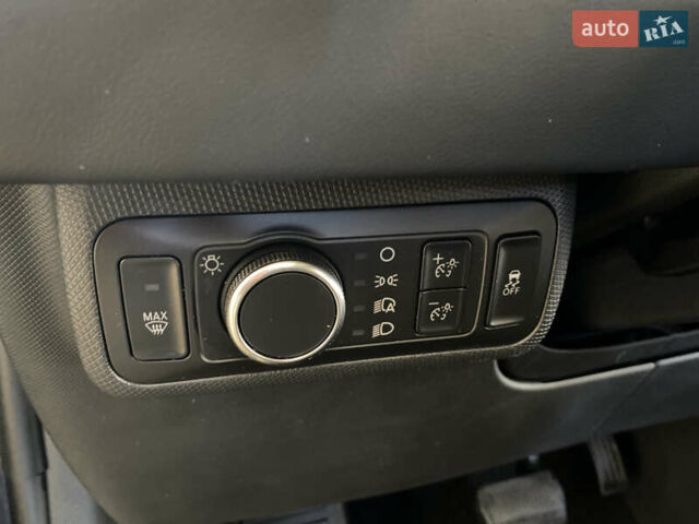 Сірий Форд Mustang Mach-E, об'ємом двигуна 0 л та пробігом 76 тис. км за 25700 $, фото 53 на Automoto.ua