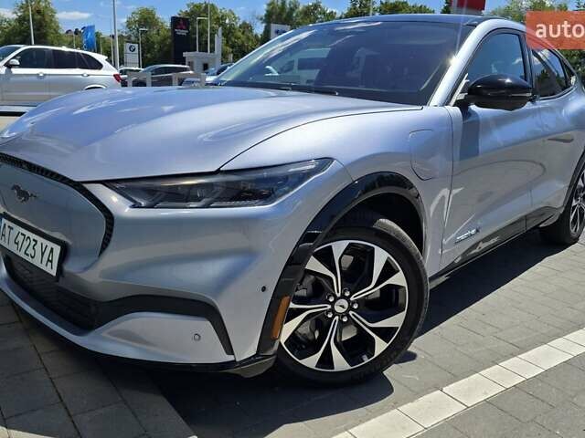 Серый Форд Mustang Mach-E, объемом двигателя 0 л и пробегом 54 тыс. км за 29999 $, фото 1 на Automoto.ua
