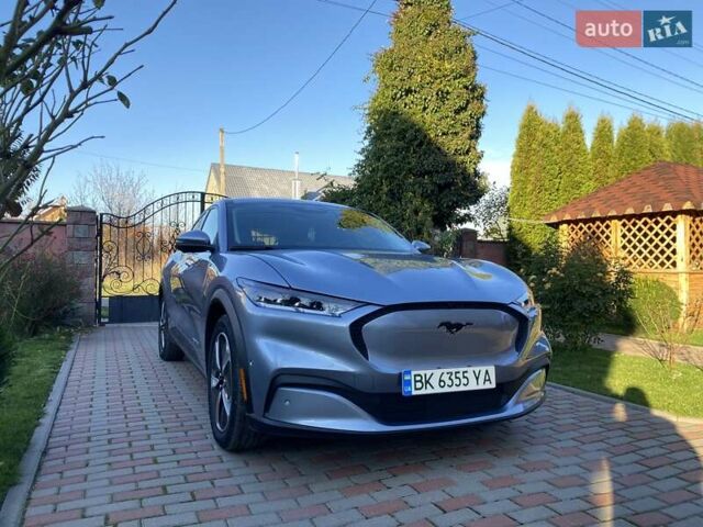 Серый Форд Mustang Mach-E, объемом двигателя 0 л и пробегом 44 тыс. км за 22700 $, фото 1 на Automoto.ua
