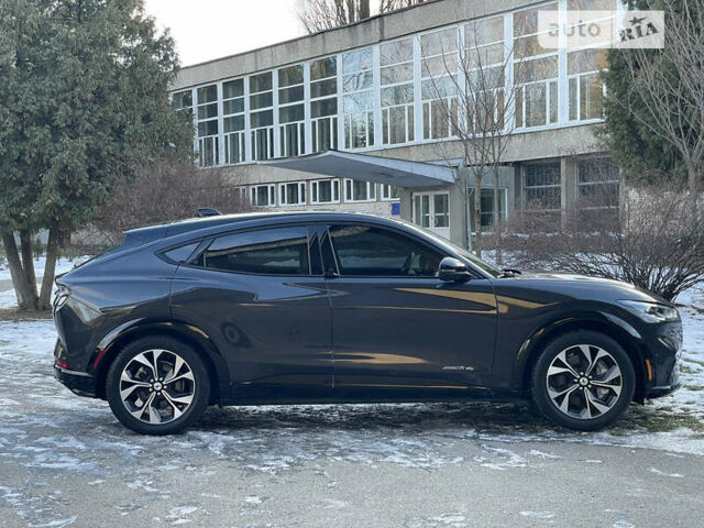 Сірий Форд Mustang Mach-E, об'ємом двигуна 0 л та пробігом 27 тис. км за 41000 $, фото 6 на Automoto.ua