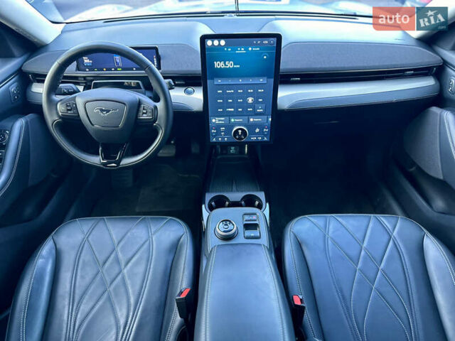Серый Форд Mustang Mach-E, объемом двигателя 0 л и пробегом 52 тыс. км за 25000 $, фото 13 на Automoto.ua