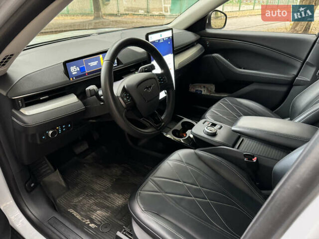 Сірий Форд Mustang Mach-E, об'ємом двигуна 0 л та пробігом 71 тис. км за 25500 $, фото 14 на Automoto.ua