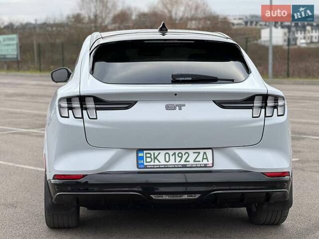 Сірий Форд Mustang Mach-E, об'ємом двигуна 0 л та пробігом 43 тис. км за 29999 $, фото 8 на Automoto.ua