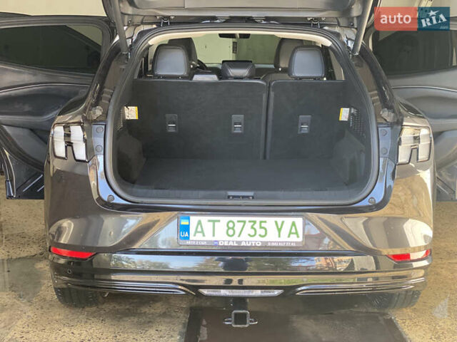 Сірий Форд Mustang Mach-E, об'ємом двигуна 0 л та пробігом 76 тис. км за 25700 $, фото 43 на Automoto.ua