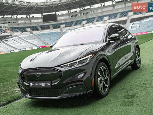 Серый Форд Mustang Mach-E, объемом двигателя 0 л и пробегом 23 тыс. км за 36900 $, фото 5 на Automoto.ua