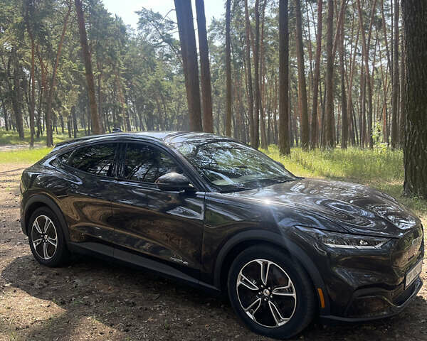 Сірий Форд Mustang Mach-E, об'ємом двигуна 0 л та пробігом 41 тис. км за 27500 $, фото 25 на Automoto.ua