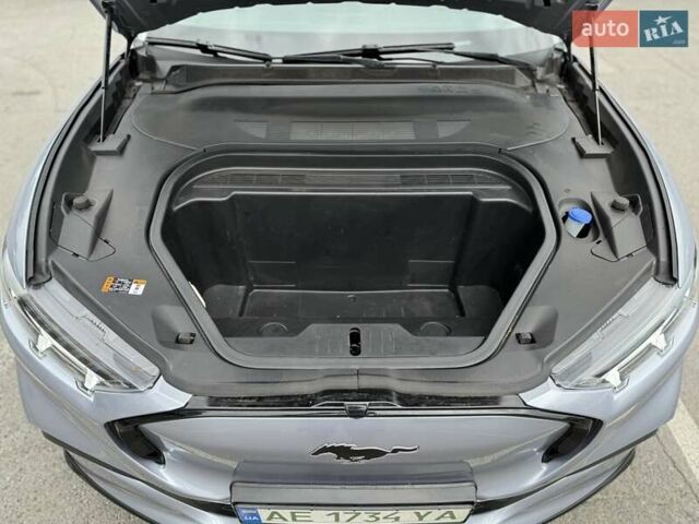 Серый Форд Mustang Mach-E, объемом двигателя 0 л и пробегом 29 тыс. км за 27200 $, фото 57 на Automoto.ua