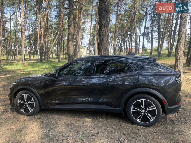 Сірий Форд Mustang Mach-E, об'ємом двигуна 0 л та пробігом 41 тис. км за 27500 $, фото 8 на Automoto.ua