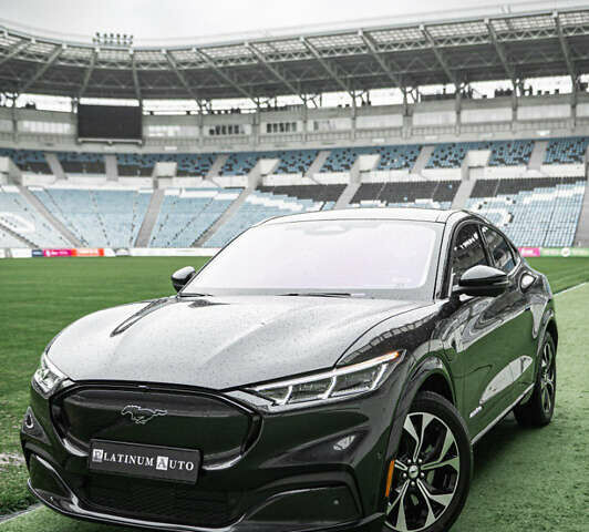 Серый Форд Mustang Mach-E, объемом двигателя 0 л и пробегом 23 тыс. км за 32900 $, фото 2 на Automoto.ua