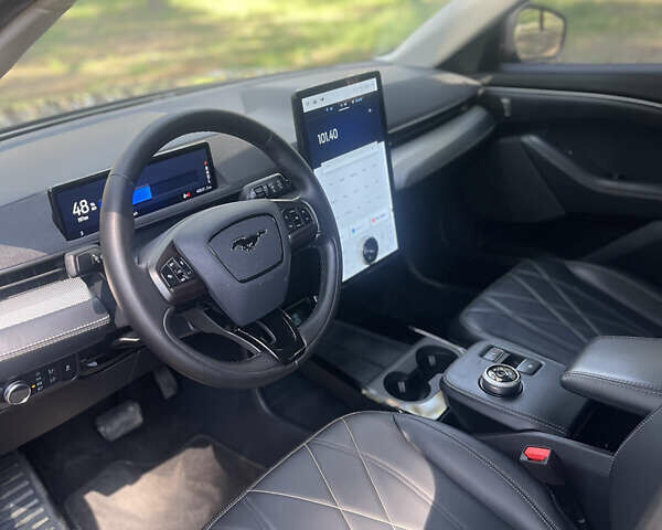 Сірий Форд Mustang Mach-E, об'ємом двигуна 0 л та пробігом 41 тис. км за 27500 $, фото 36 на Automoto.ua