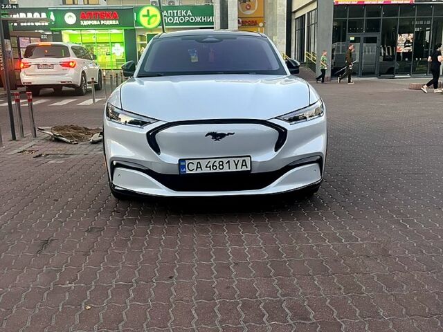 Серый Форд Mustang Mach-E, объемом двигателя 0 л и пробегом 76 тыс. км за 23500 $, фото 7 на Automoto.ua