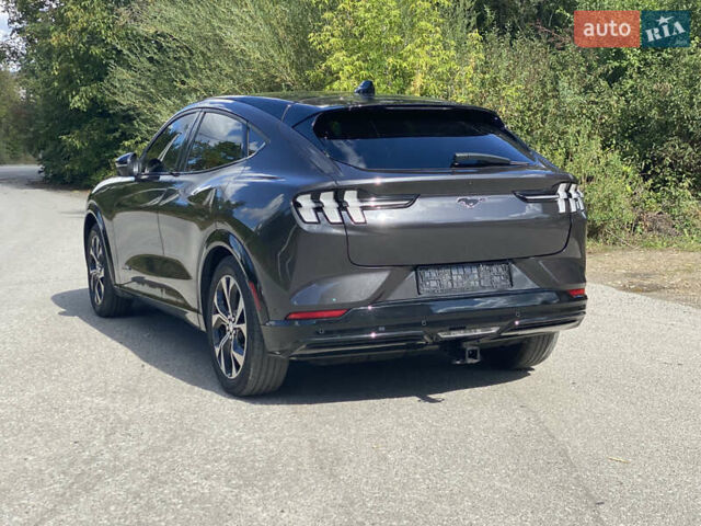 Сірий Форд Mustang Mach-E, об'ємом двигуна 0 л та пробігом 76 тис. км за 25700 $, фото 35 на Automoto.ua