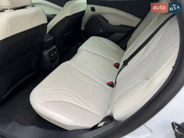 Форд Mustang Mach-E 2022 в Одессе на Automoto.ua Серый Форд Mustang Mach-E, объемом двигателя 0 л и пробегом 22 тыс. км за 29900 $, фото 23 на Automoto.ua