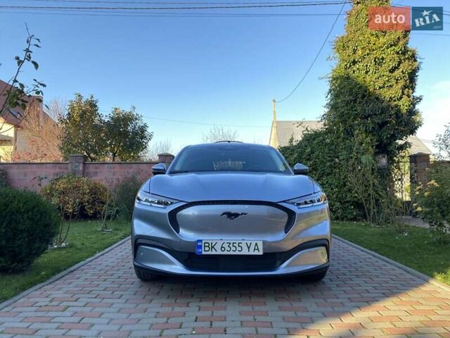 Серый Форд Mustang Mach-E, объемом двигателя 0 л и пробегом 44 тыс. км за 22700 $, фото 2 на Automoto.ua