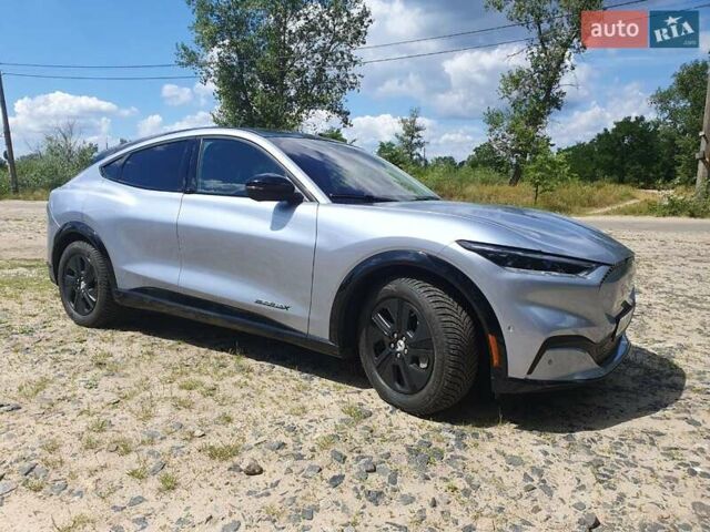 Серый Форд Mustang Mach-E, объемом двигателя 0 л и пробегом 39 тыс. км за 27000 $, фото 19 на Automoto.ua