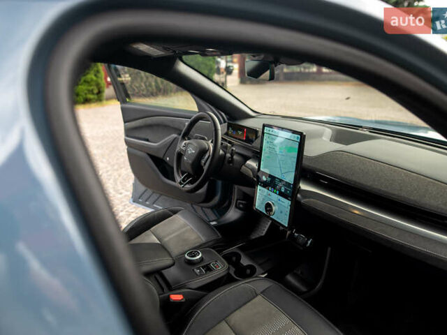 Сірий Форд Mustang Mach-E, об'ємом двигуна 0 л та пробігом 31 тис. км за 32900 $, фото 41 на Automoto.ua