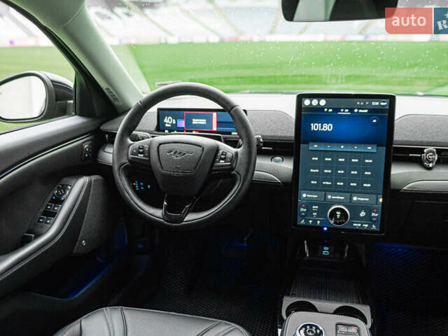 Серый Форд Mustang Mach-E, объемом двигателя 0 л и пробегом 23 тыс. км за 32900 $, фото 58 на Automoto.ua