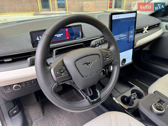 Форд Mustang Mach-E 2022 в Одессе на Automoto.ua Серый Форд Mustang Mach-E, объемом двигателя 0 л и пробегом 22 тыс. км за 29900 $, фото 14 на Automoto.ua