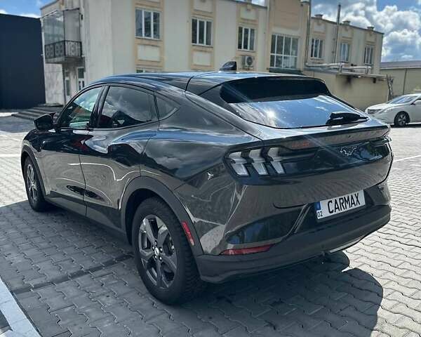Серый Форд Mustang Mach-E, объемом двигателя 0 л и пробегом 49 тыс. км за 26500 $, фото 6 на Automoto.ua