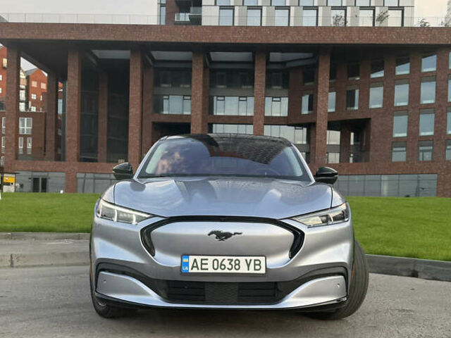 Серый Форд Mustang Mach-E, объемом двигателя 0 л и пробегом 89 тыс. км за 28900 $, фото 2 на Automoto.ua