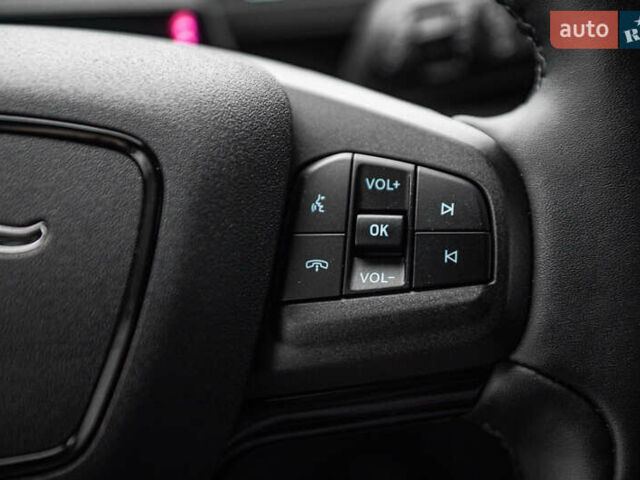 Серый Форд Mustang Mach-E, объемом двигателя 0 л и пробегом 23 тыс. км за 32900 $, фото 47 на Automoto.ua