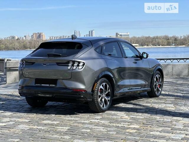 Серый Форд Mustang Mach-E, объемом двигателя 0 л и пробегом 11 тыс. км за 43999 $, фото 9 на Automoto.ua