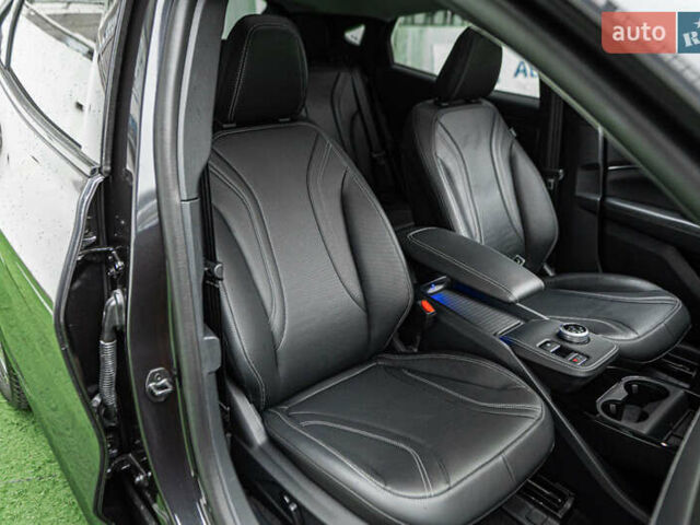 Серый Форд Mustang Mach-E, объемом двигателя 0 л и пробегом 23 тыс. км за 32900 $, фото 61 на Automoto.ua