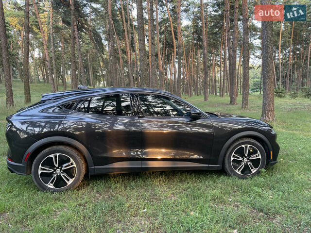 Сірий Форд Mustang Mach-E, об'ємом двигуна 0 л та пробігом 41 тис. км за 27500 $, фото 46 на Automoto.ua