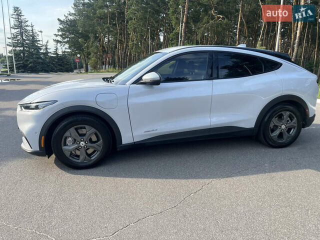 Серый Форд Mustang Mach-E, объемом двигателя 0 л и пробегом 20 тыс. км за 21950 $, фото 1 на Automoto.ua