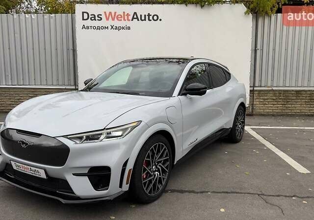 Серый Форд Mustang Mach-E, объемом двигателя 0 л и пробегом 14 тыс. км за 34500 $, фото 1 на Automoto.ua