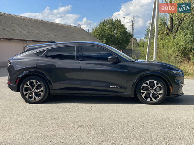 Сірий Форд Mustang Mach-E, об'ємом двигуна 0 л та пробігом 76 тис. км за 25700 $, фото 16 на Automoto.ua