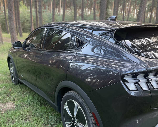 Сірий Форд Mustang Mach-E, об'ємом двигуна 0 л та пробігом 41 тис. км за 27500 $, фото 63 на Automoto.ua