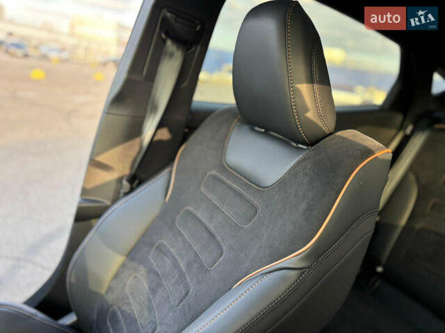Серый Форд Mustang Mach-E, объемом двигателя 0 л и пробегом 18 тыс. км за 35000 $, фото 20 на Automoto.ua