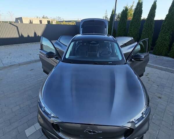 Серый Форд Mustang Mach-E, объемом двигателя 0 л и пробегом 12 тыс. км за 29500 $, фото 32 на Automoto.ua