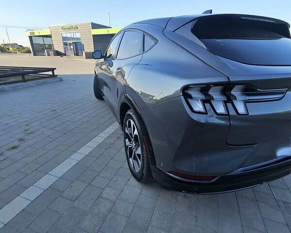 Серый Форд Mustang Mach-E, объемом двигателя 0 л и пробегом 12 тыс. км за 29500 $, фото 11 на Automoto.ua
